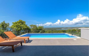 Amazing Home In Brovinje
